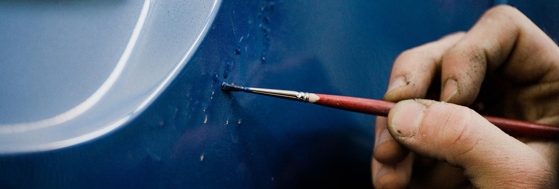 Autocarrozzeria Europa verniciatura auto a mano ancona